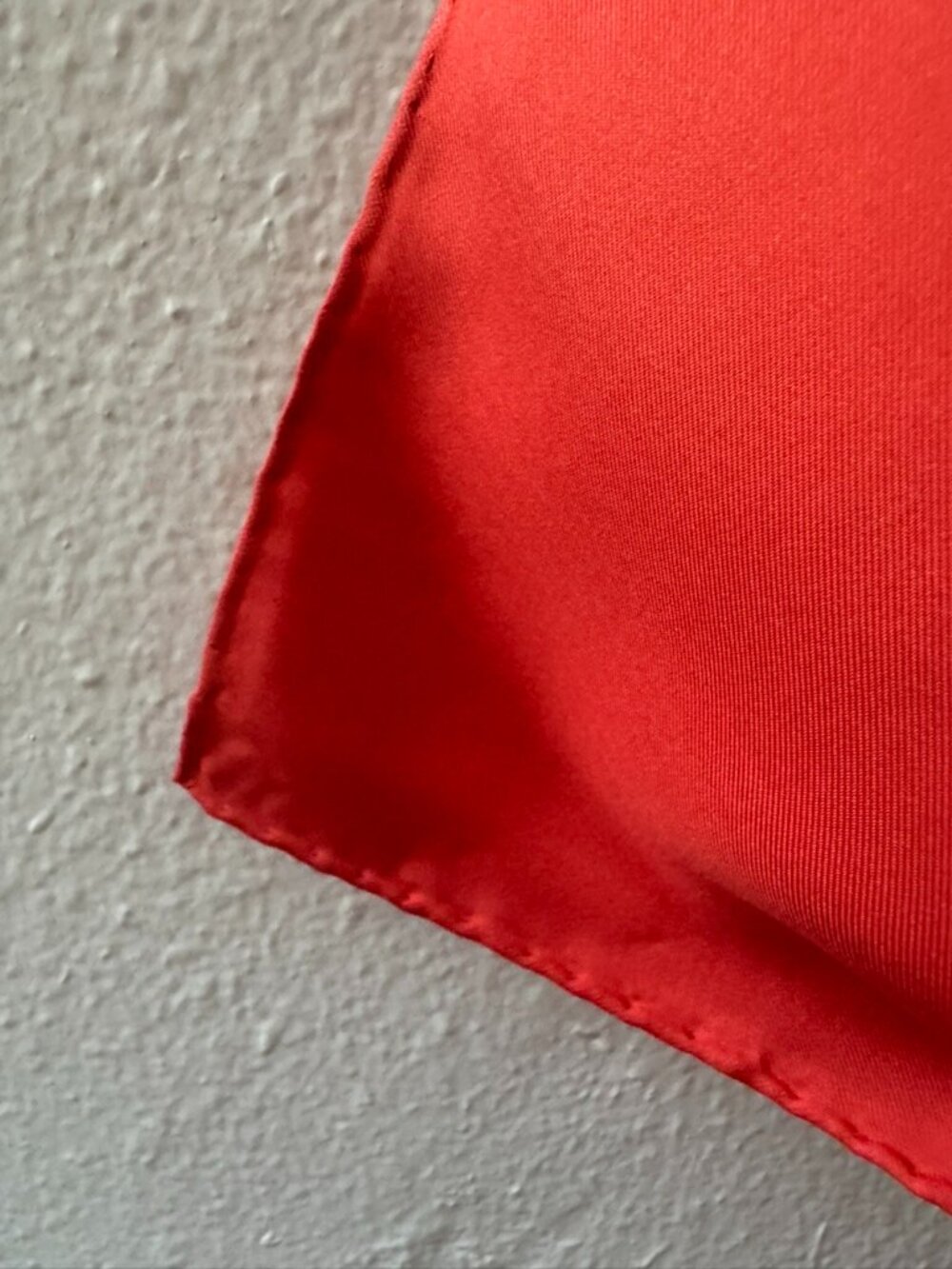 Hermès Brides de Gala Carre 90 - Red and White Equestrian Scarf - Picture 8 of 10